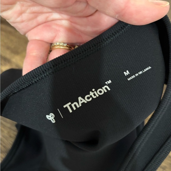 Like New TNAction Ribbed Crop Tank Rib - Picture 4 of 5